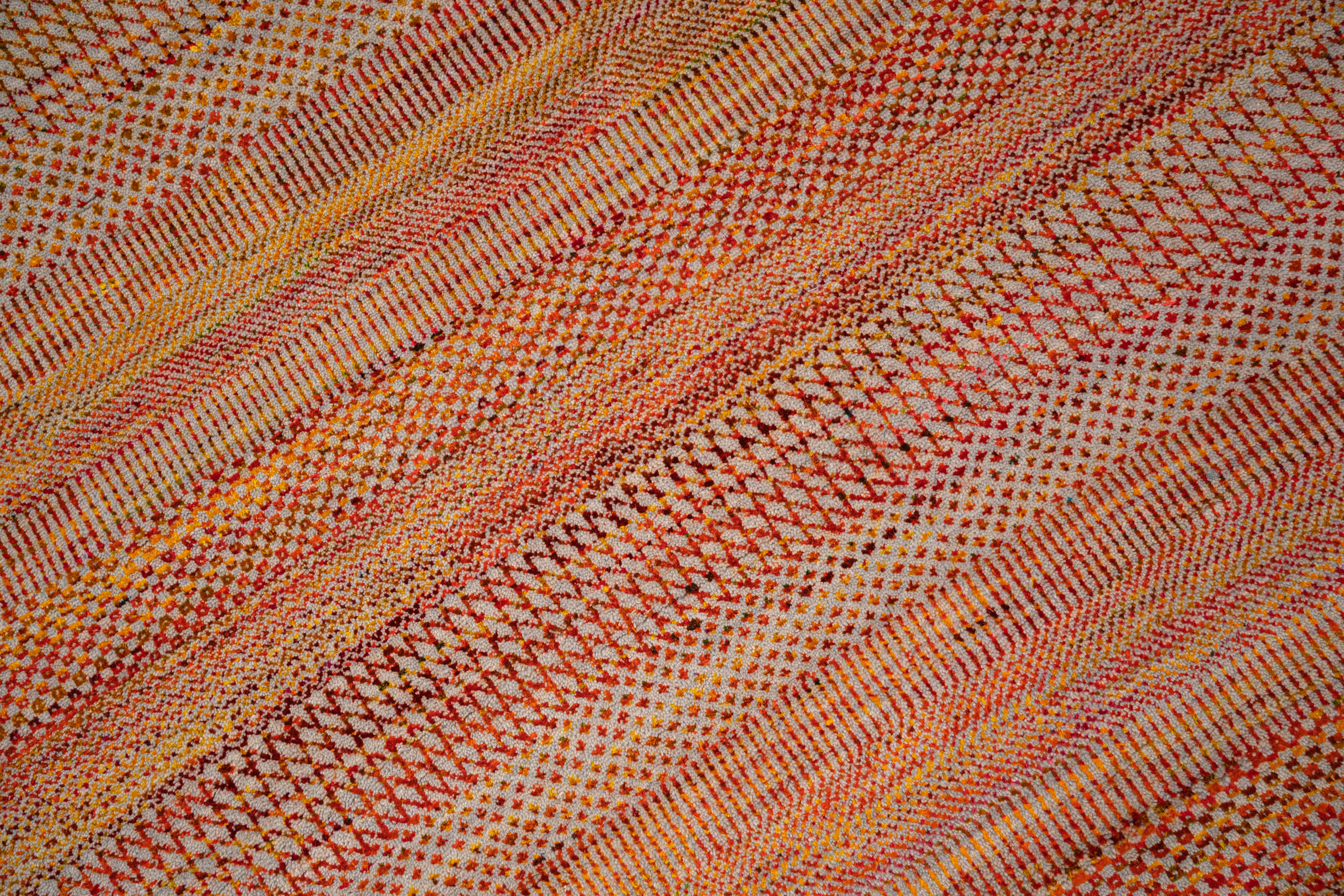 Handknotted Carpet, DIA - 3318 MCN